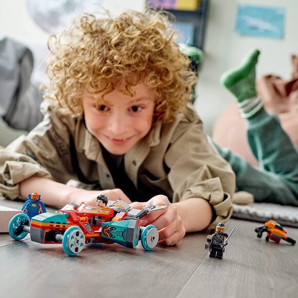 LEGO Marvel Tony Stark’s Sakaarian Iron Man 76194 Building Kit - Picture 4 of 5